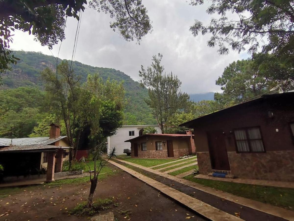 Del Bosque * Panajachel